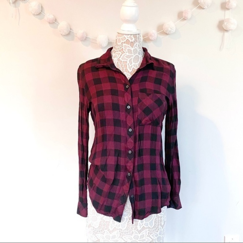 2/$20 Gap Red Black Plaid Flannel Button Down SM